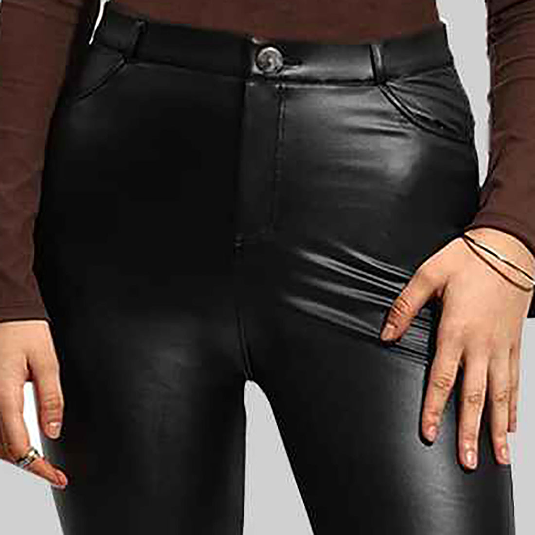 Limited Damen Schwarze Schlichte Lederhose mit weitem Bein