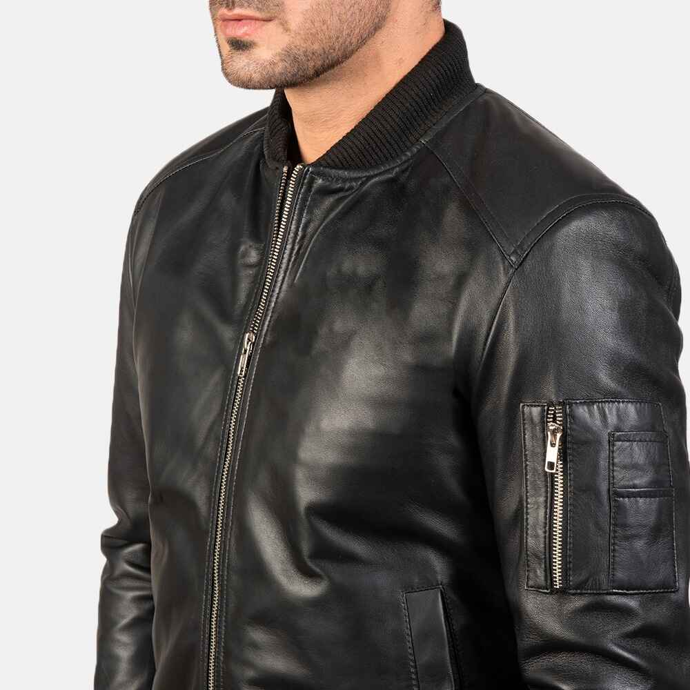Chaqueta de cuero estilo bomber para hombre