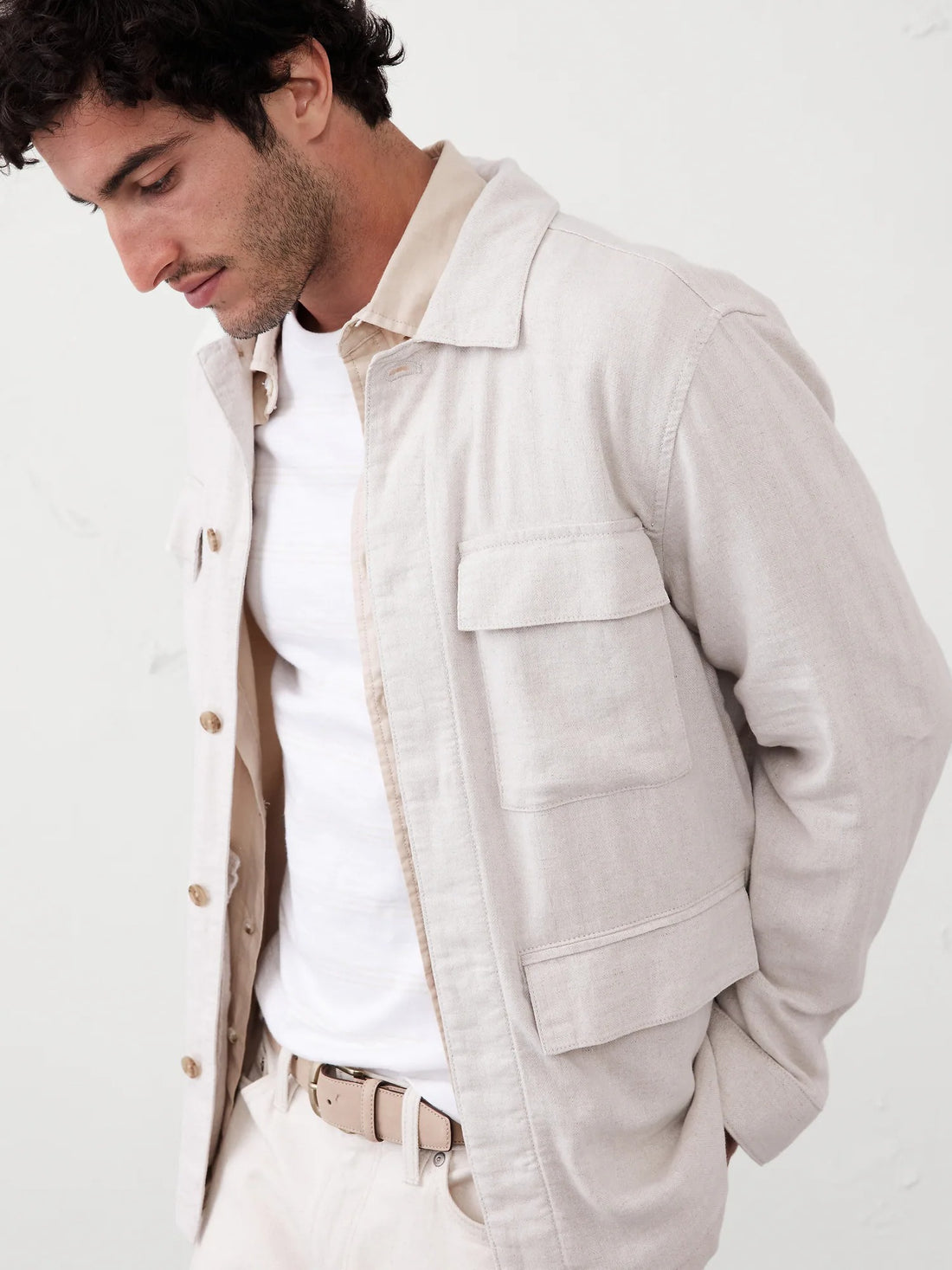 Chaqueta ligera de campo de mezcla de lino para hombre en color crema