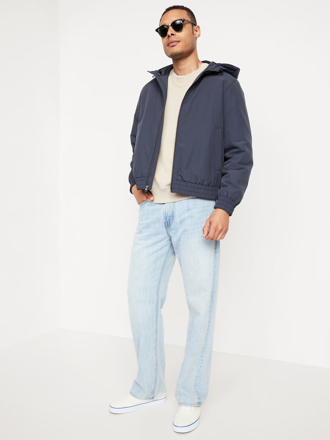 Chaqueta impermeable con cremallera técnica para hombre en azul marino