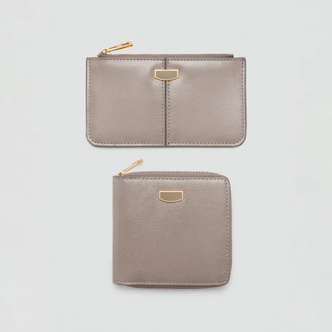 Women Leather Card Holder with Decorative Stitching