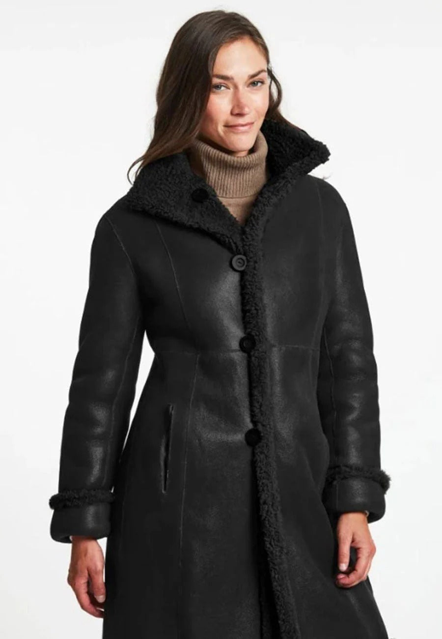Women’s Black Buttoned Closure Collared Leather Shearling Long Fur Coat