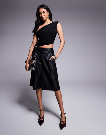 Women's Pleat Details Leather Shorts
