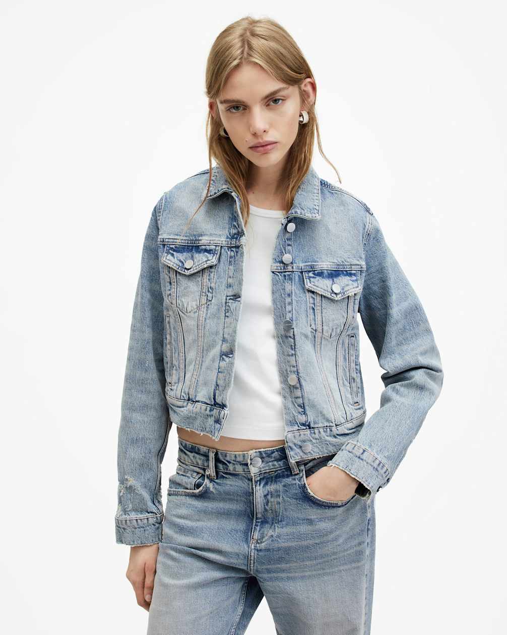 Chaqueta vaquera estilo camionero para mujer