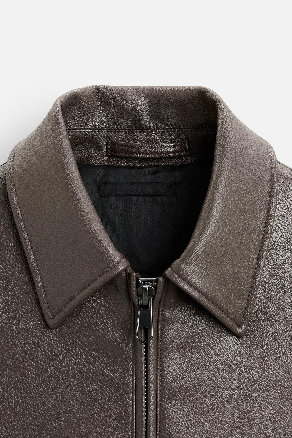 Sath Simple Fashion Jacket With two Pockets and a Zip Down