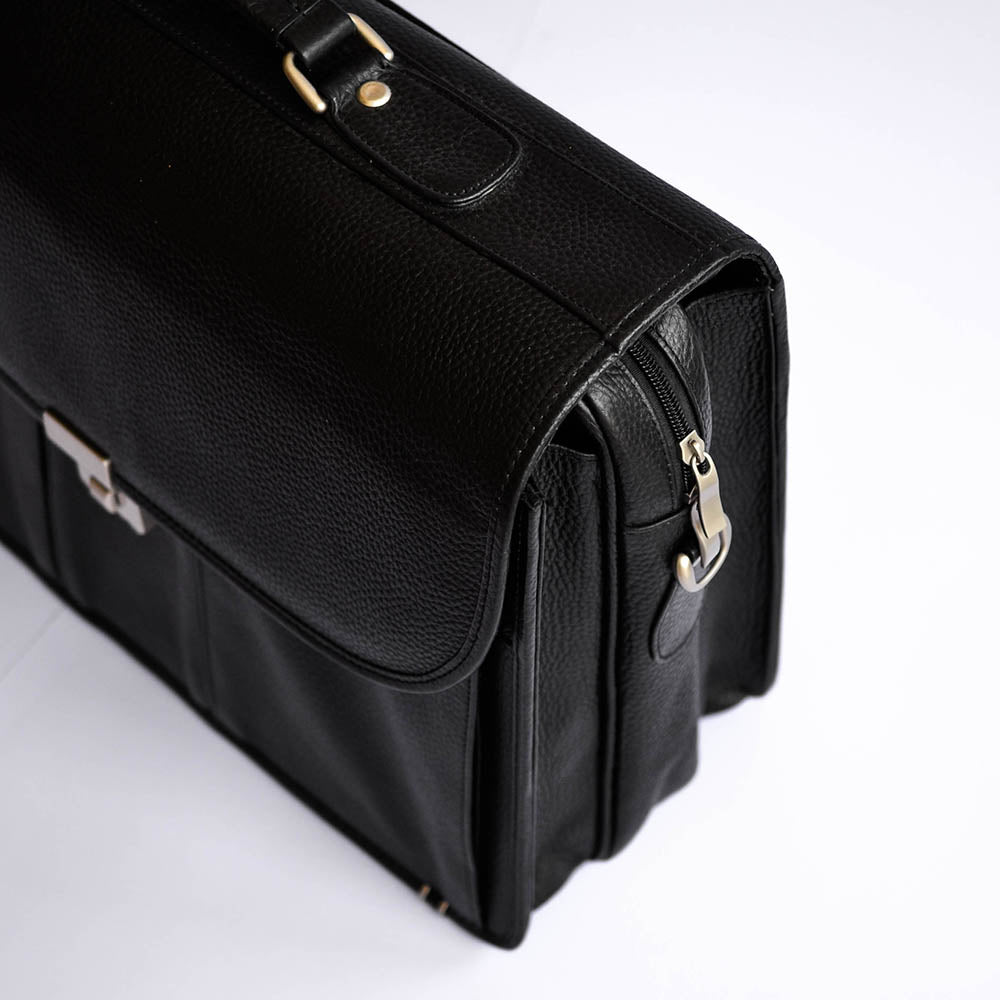 Unisex Laptop Messenger Bag – Black