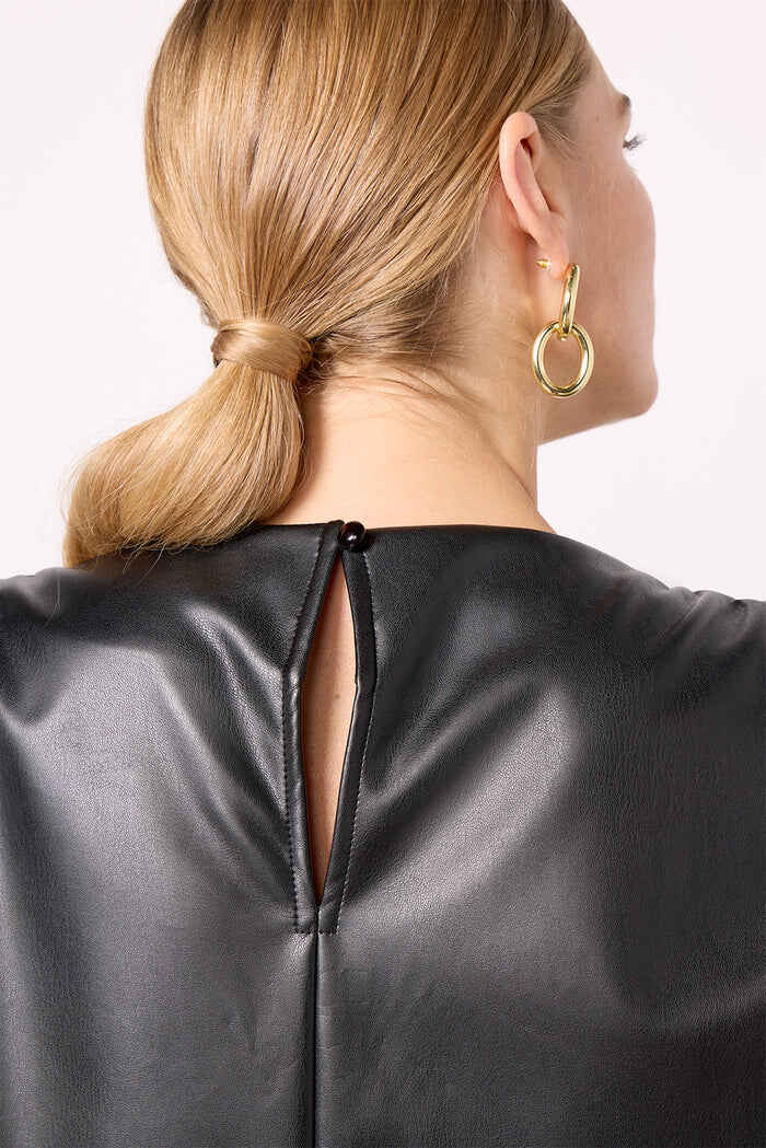 Top musculoso de cuero negro Astrid para mujer