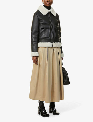 Women’s Black Two Pockets Collared Leather Shearling Jacket