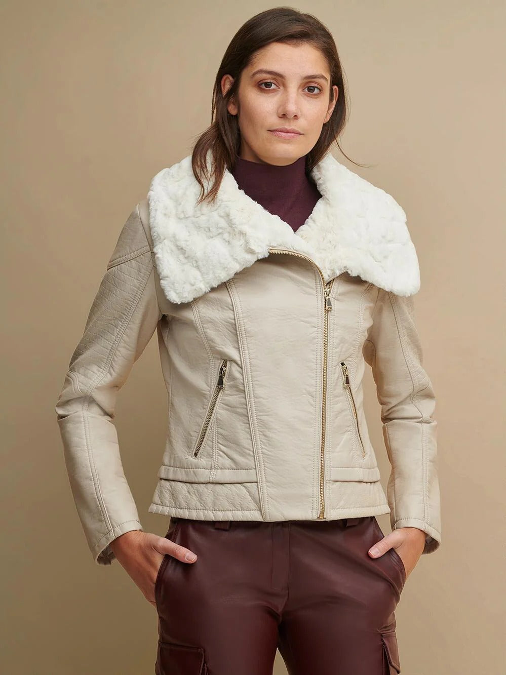 Women’s Cream Beige Big Collared  Leather Shearling Jacket