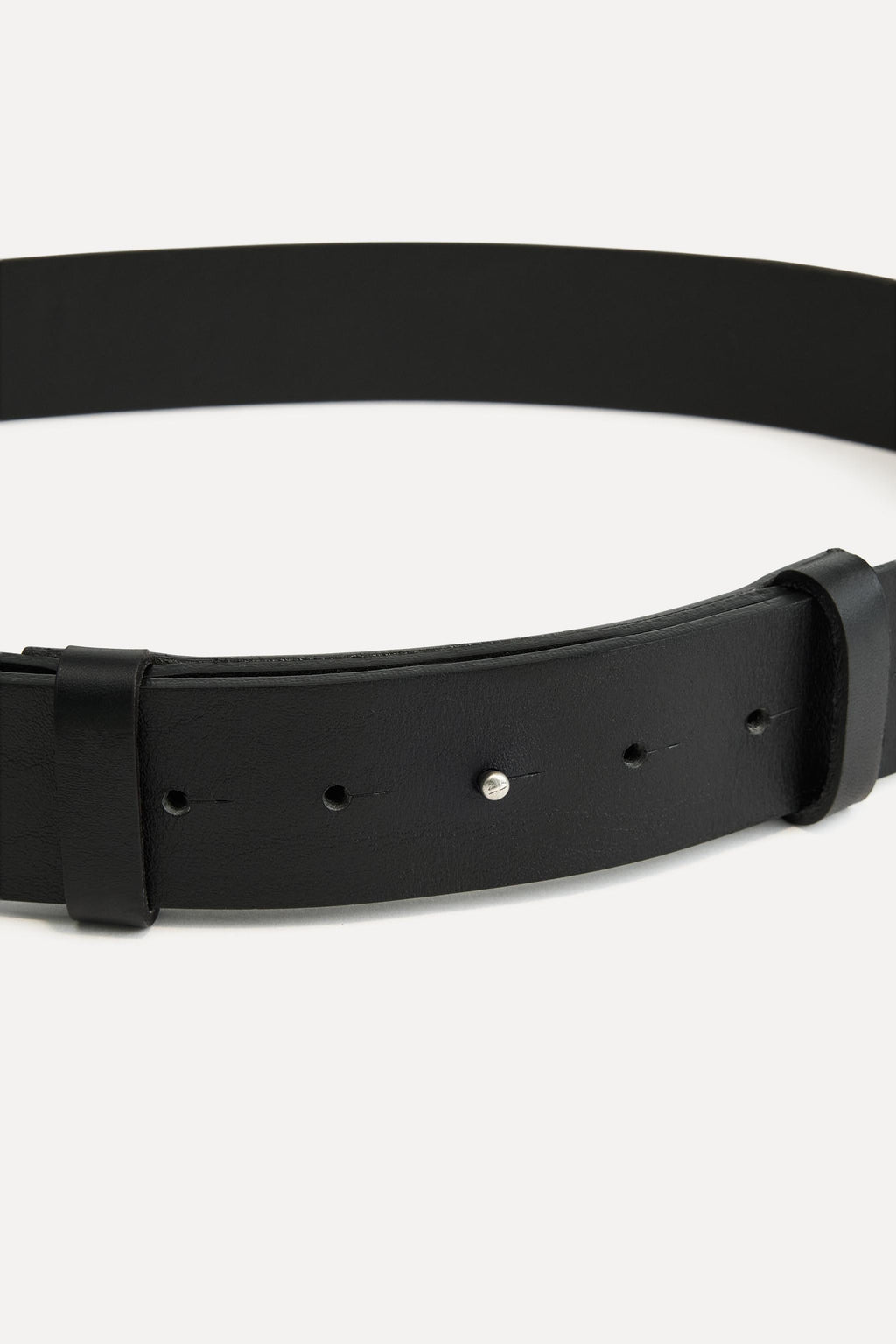 Women's Push Back Fastening with a Metal Piece Leather Belt