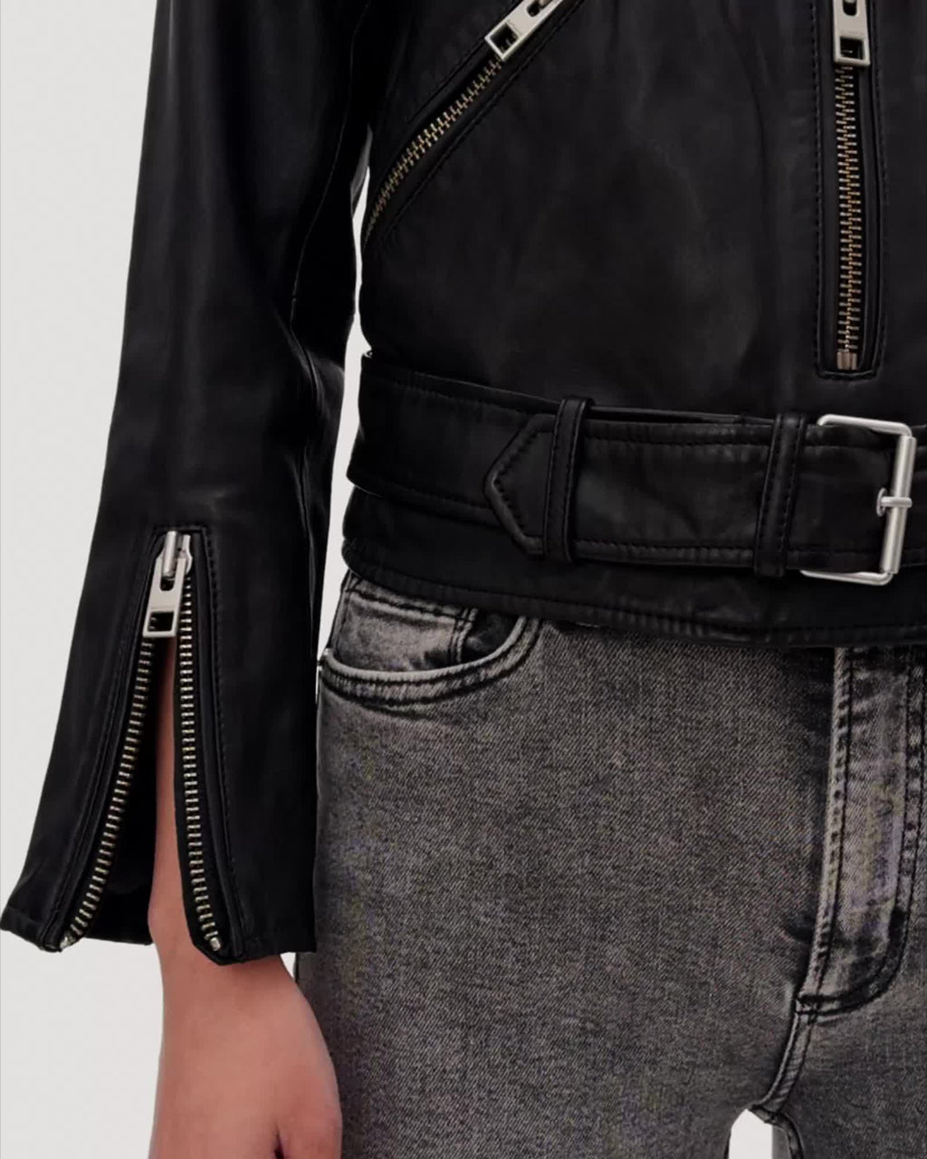 Women's Regular Fit Long Sleeve Leather Biker Jacket