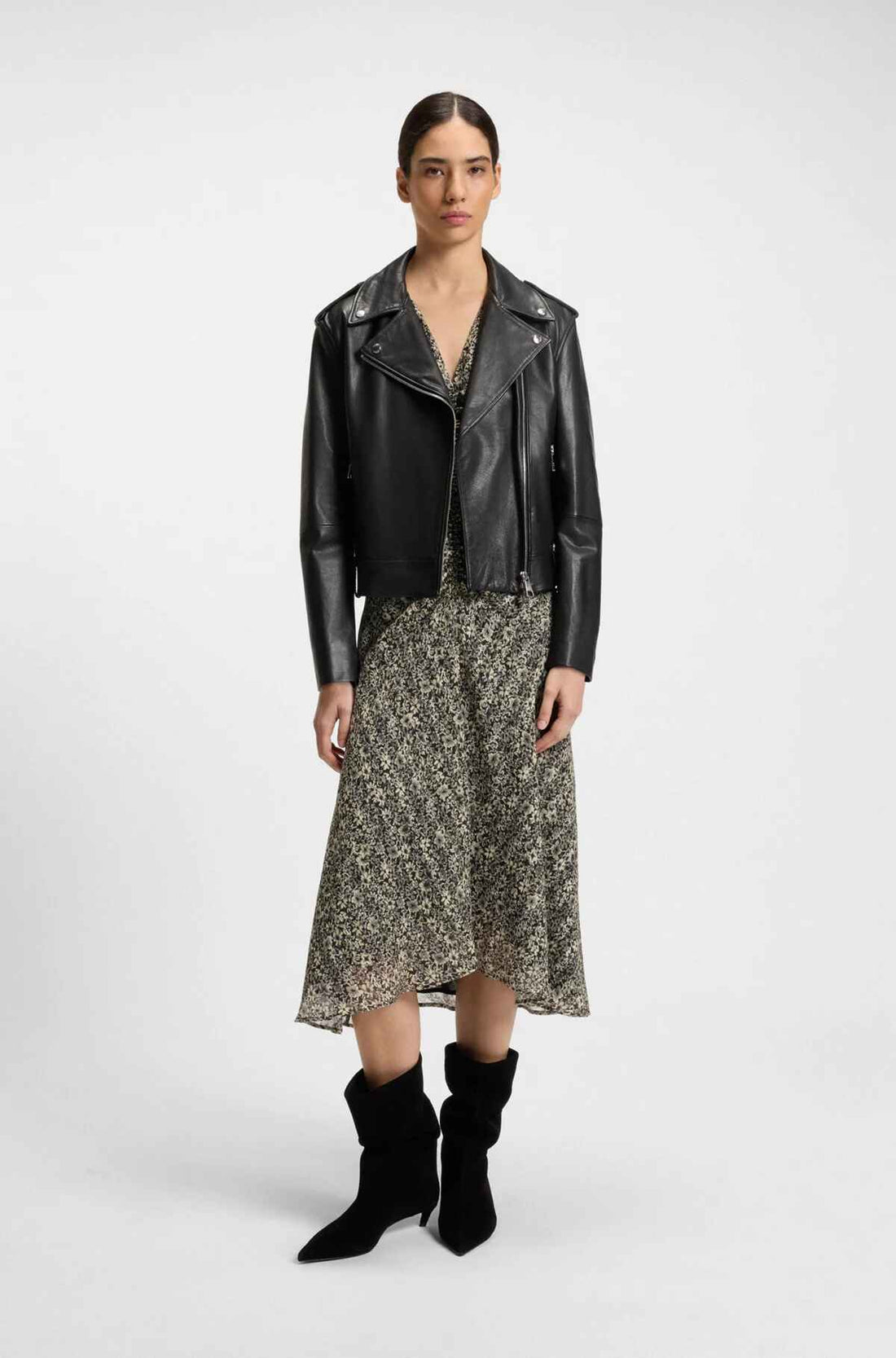 Bikerjacke aus genarbtem Leder mit silberfarbenen Besätzen für Damen