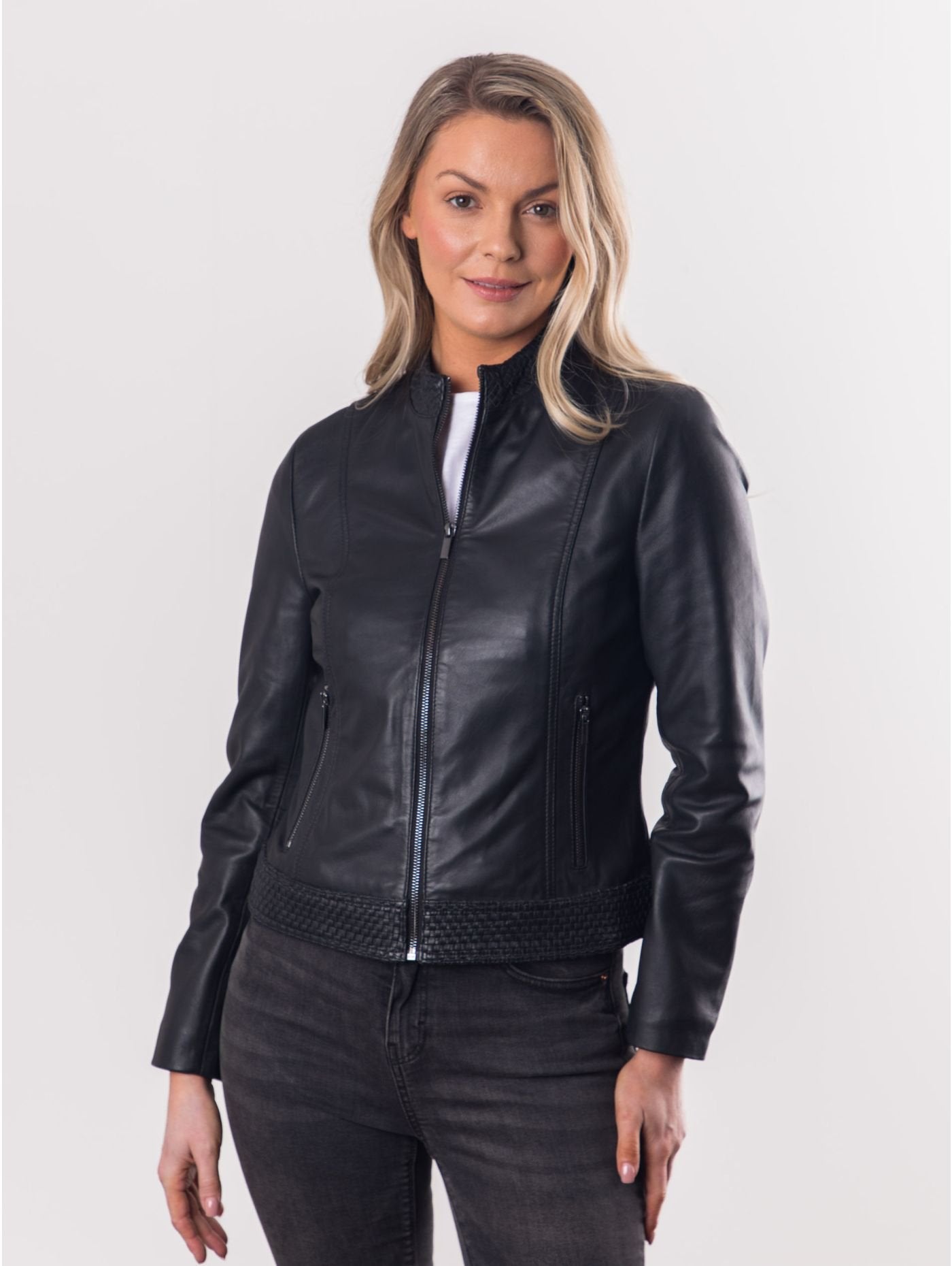 Women's True Fit Black Simple Leather Jacket