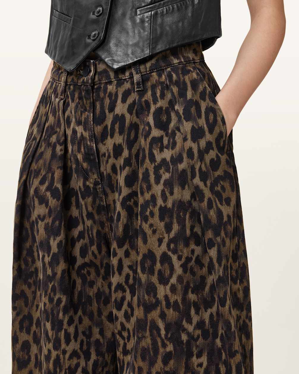 Women's Wide Leg Fit Denim Pants